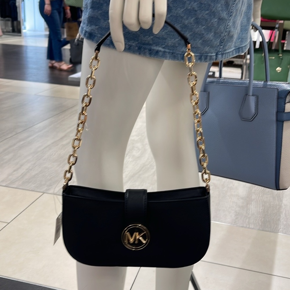MICHAEL KORS
Carmen Small Shoulder Pochette Bag
Black 
NWT - Picture 8 of 16